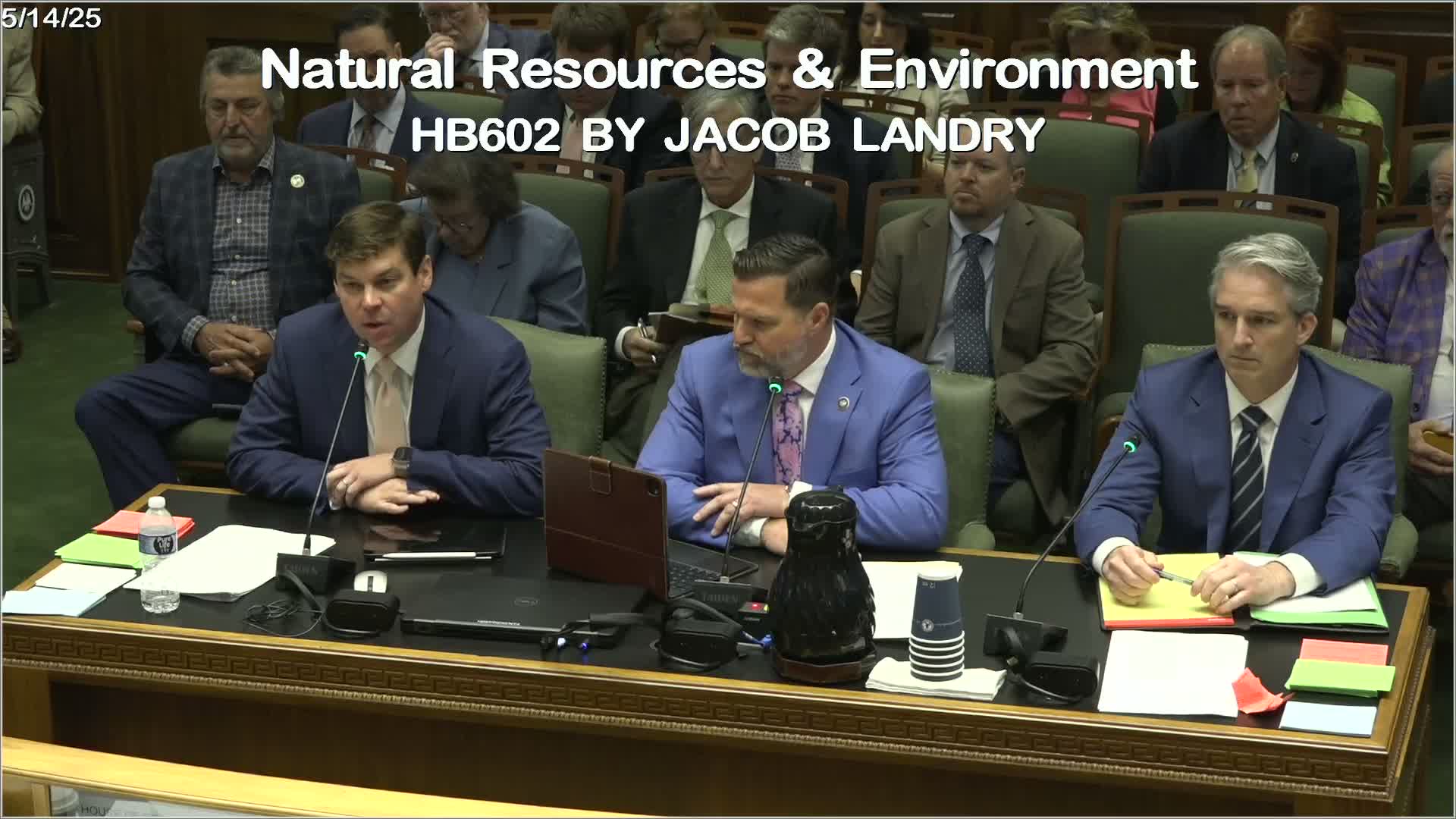 Louisiana lawmakers debate oil industry cleanup bill amid landowner concerns