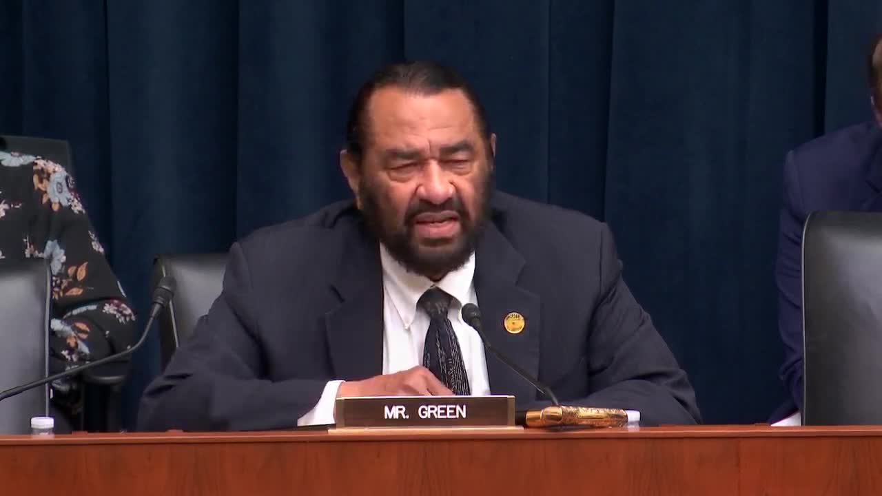Congressional panel discusses barriers to establishing new community banks amid funding challenges