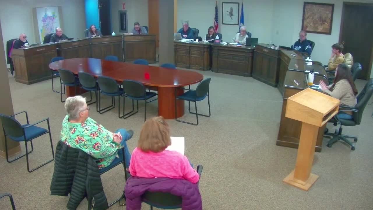 Crookston City Council addresses Scruffy Tales vet search and IRP loan approval