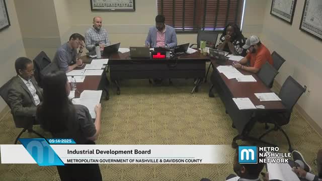 Phillips champions maternal health app and engages team in Nashville community service