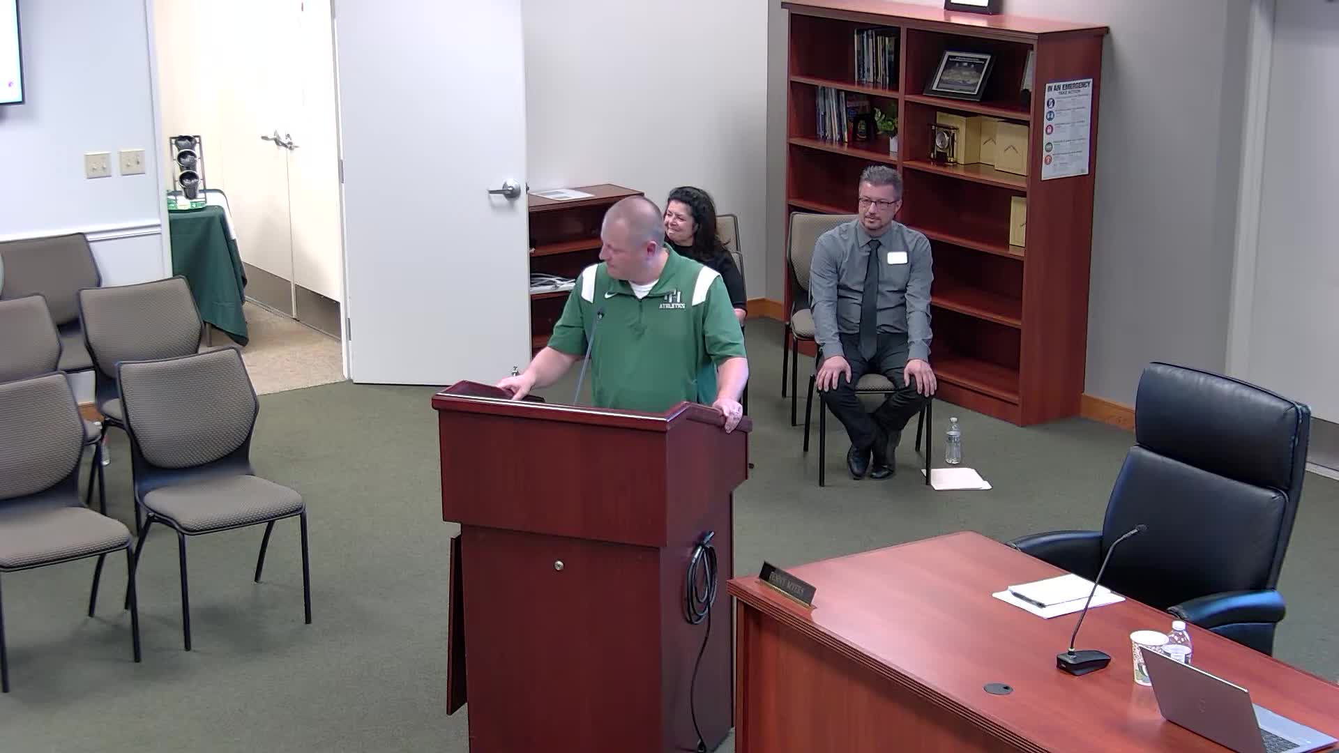 Coach Rhodes introduced to Pendleton Heights community at retirement celebration