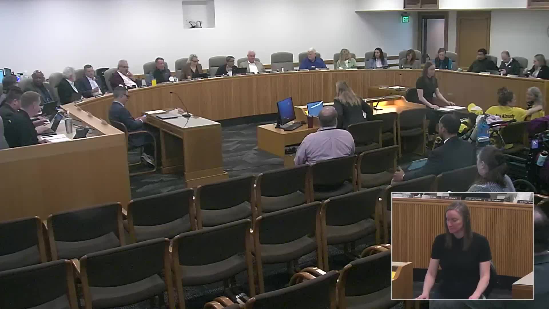 Lawmakers debate fee hikes and contracting problems across professional licensing boards