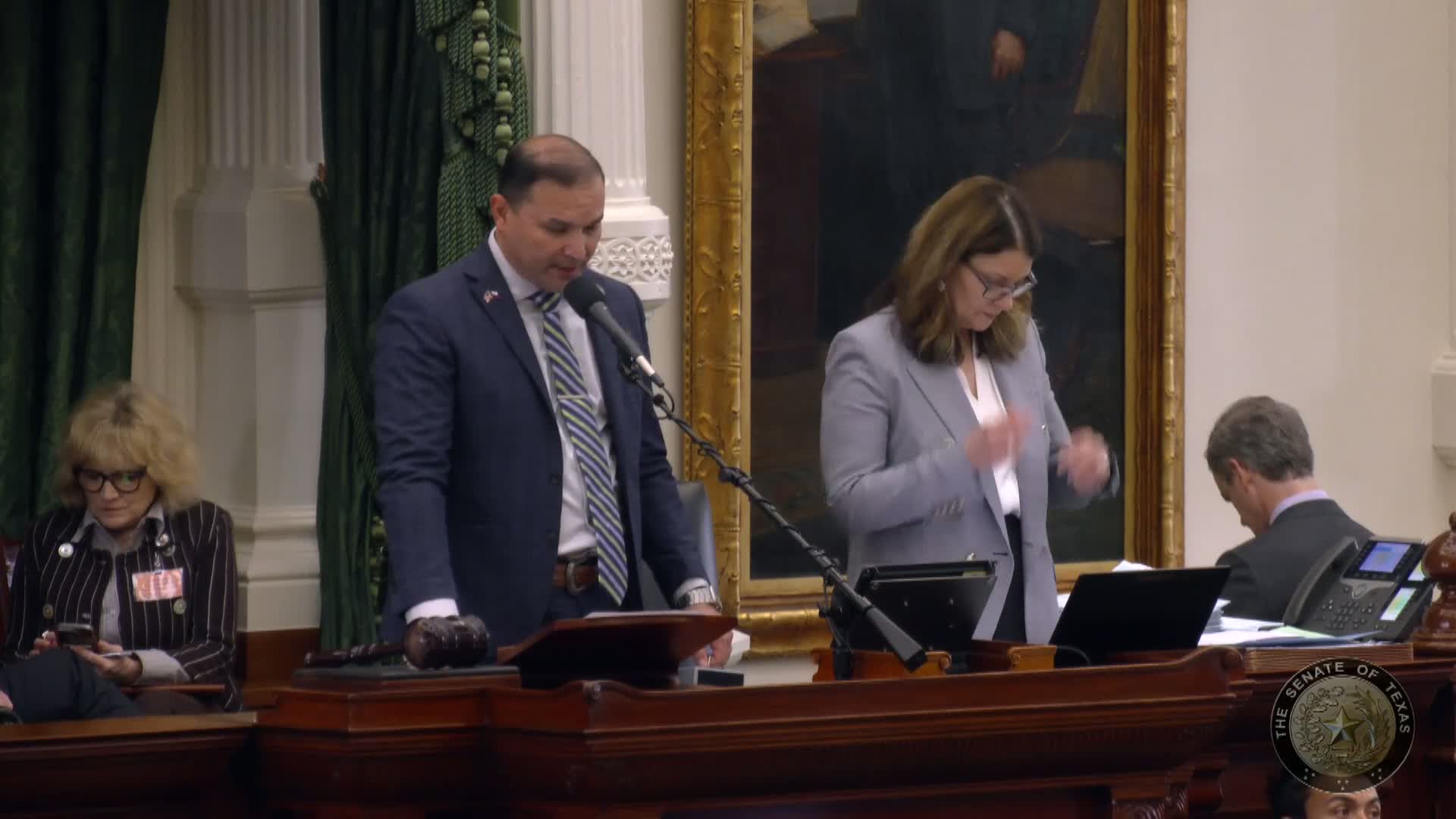 Senate modernizes notice rules for law‑enforcement custody of unclaimed property