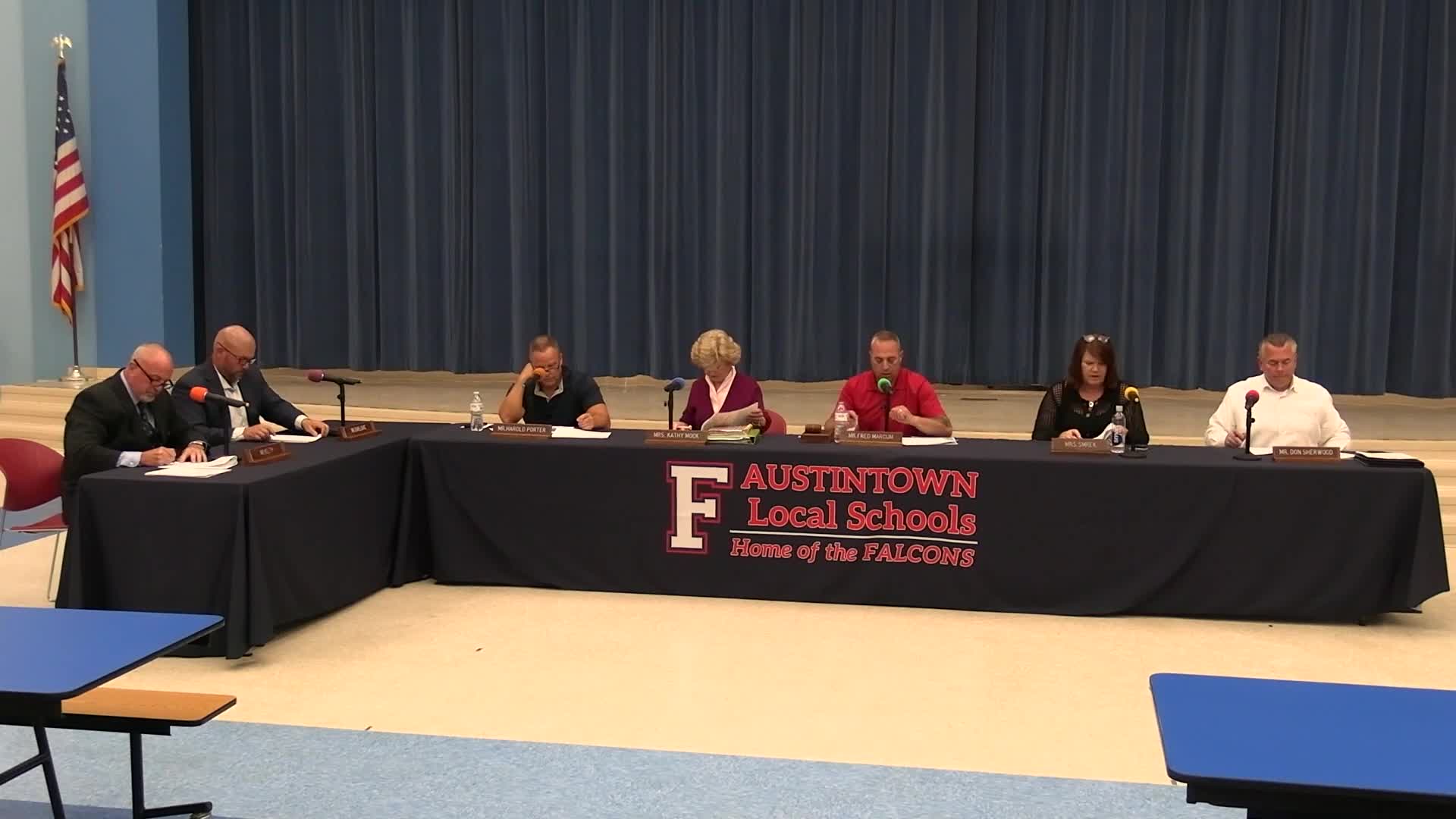Austintown board adopts policy revisions, schedules June meeting
