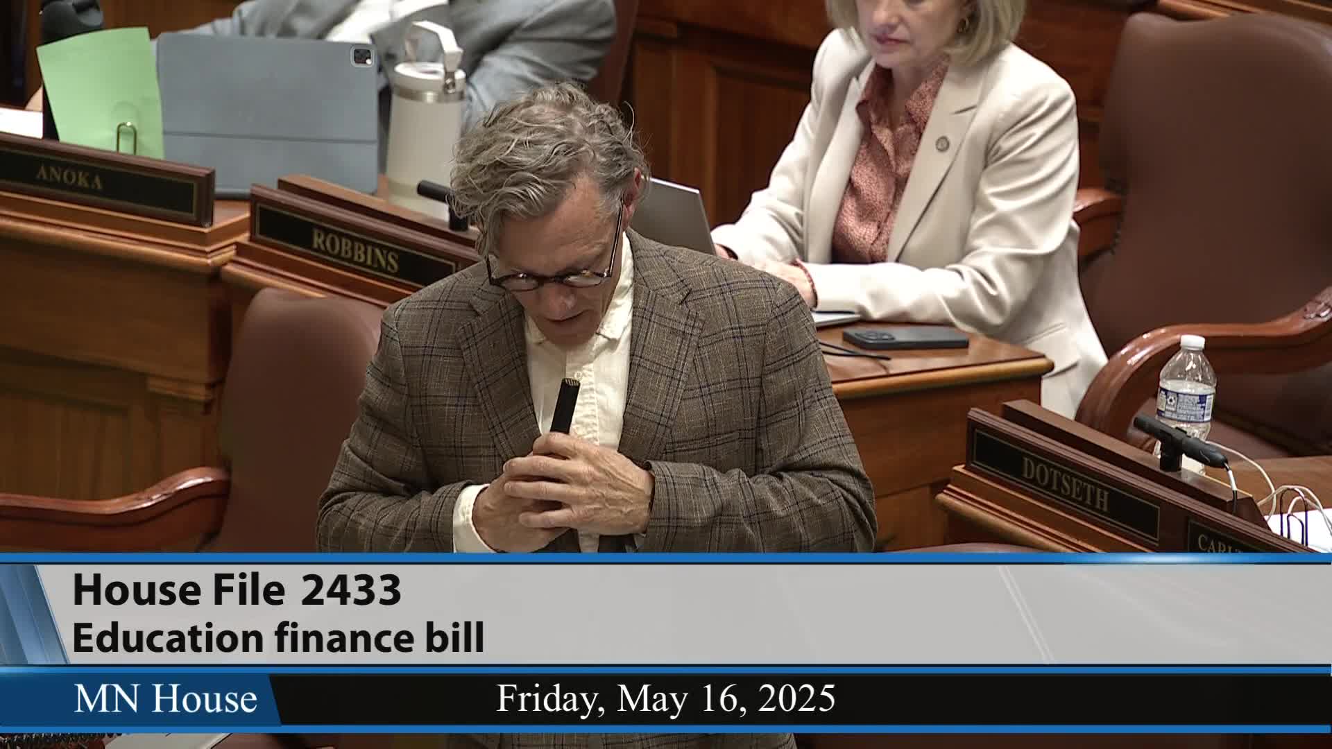 Lawmakers debate teacher pension amendments amid budget concerns in Minnesota