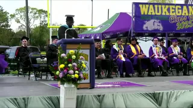 Senior Representative Denae Hernandez delivers heartfelt graduation speech in Waukegan