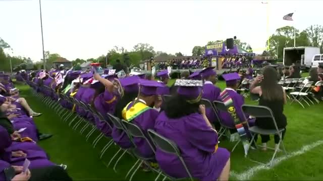Waukegan honors graduates and military veterans during recognition ceremony