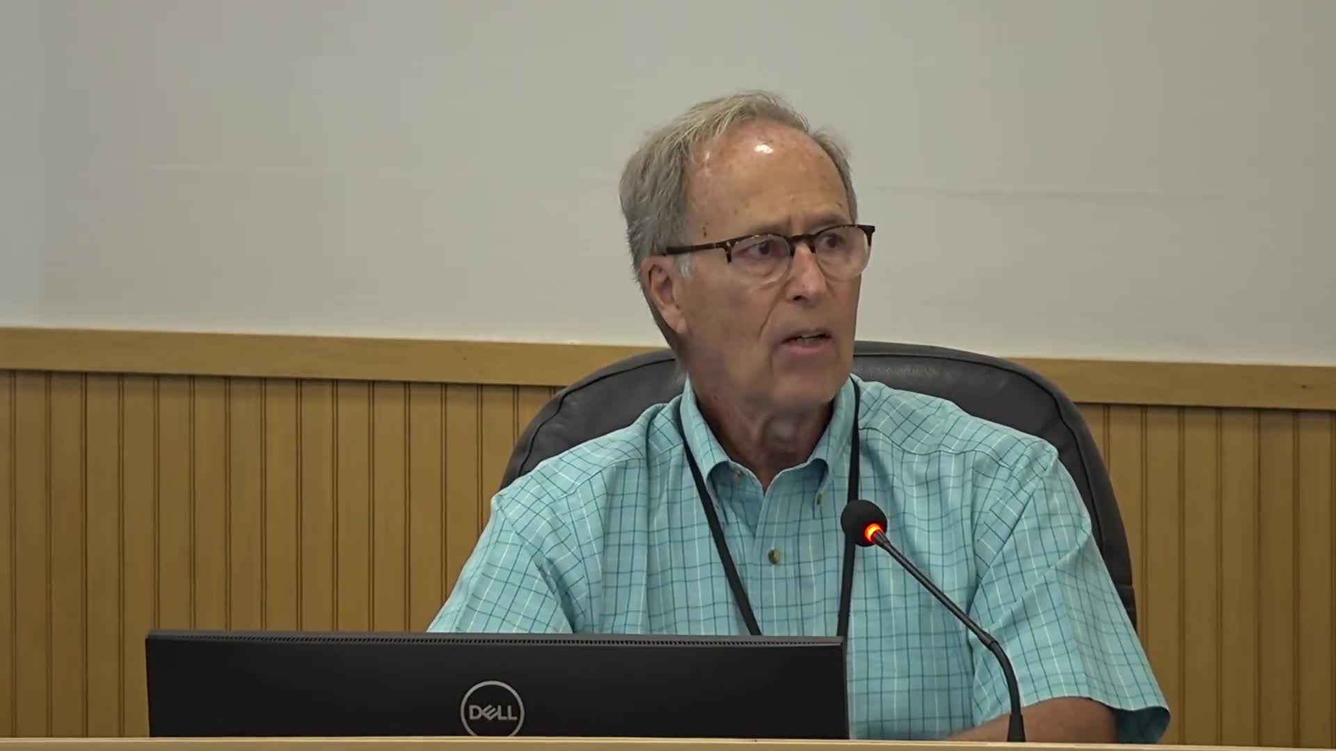 School Board discusses equity in superintendent salary compared to elected officials