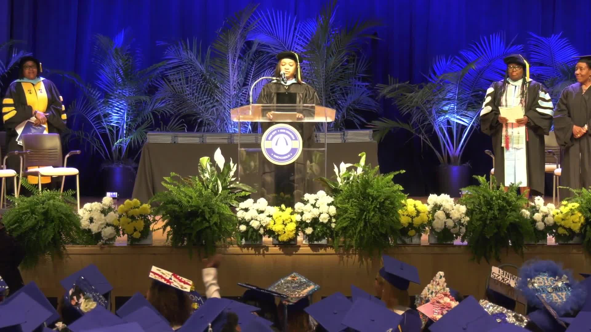 Vashon High School confers diplomas, announces $2.8 million in scholarships at commencement