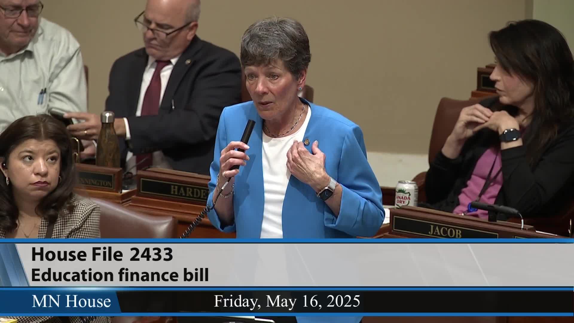 Minnesota legislators debate unemployment insurance repeal for school support personnel