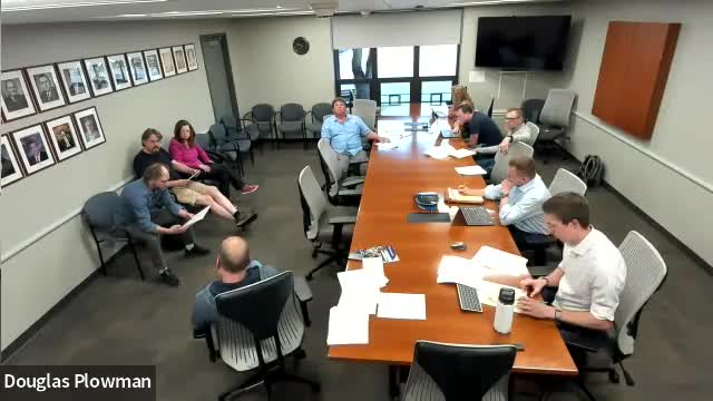 Monona residents voice opposition to variance request for 540521 Trail home construction