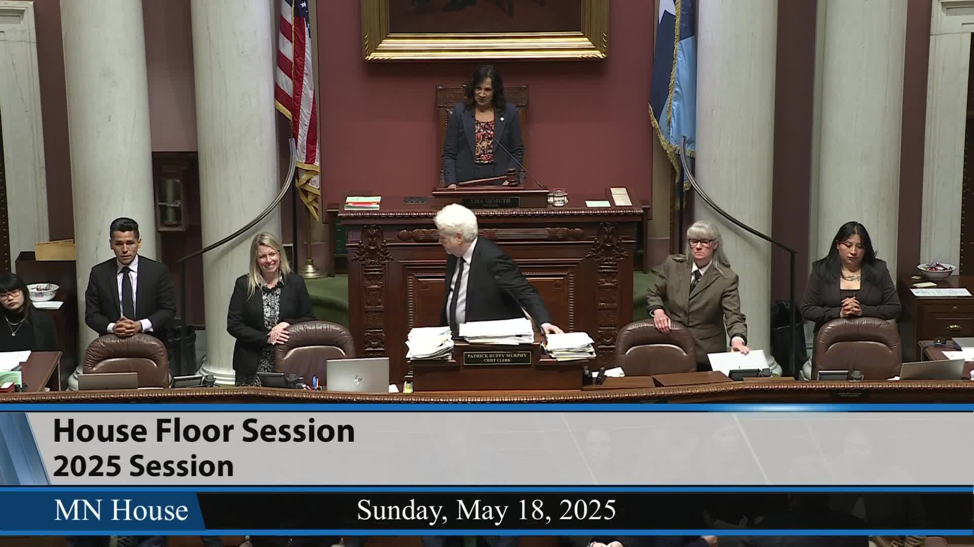 Minnesota House of Representatives opens session with prayer from Chaplain Melissa Schaezer