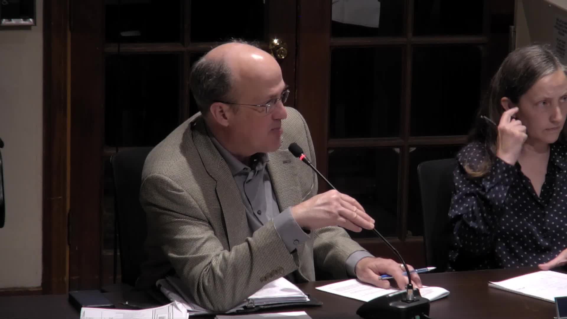 Planning commission clears draft FY2025–26 capital improvement program excerpts with labeling change