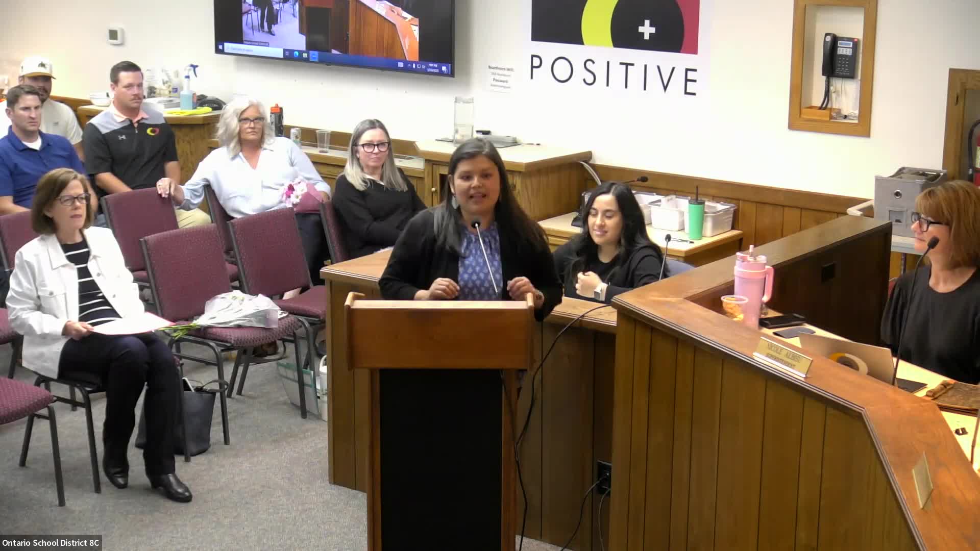 Aiken Elementary honors Sarah Lee as Teacher of the Year at annual recognition event