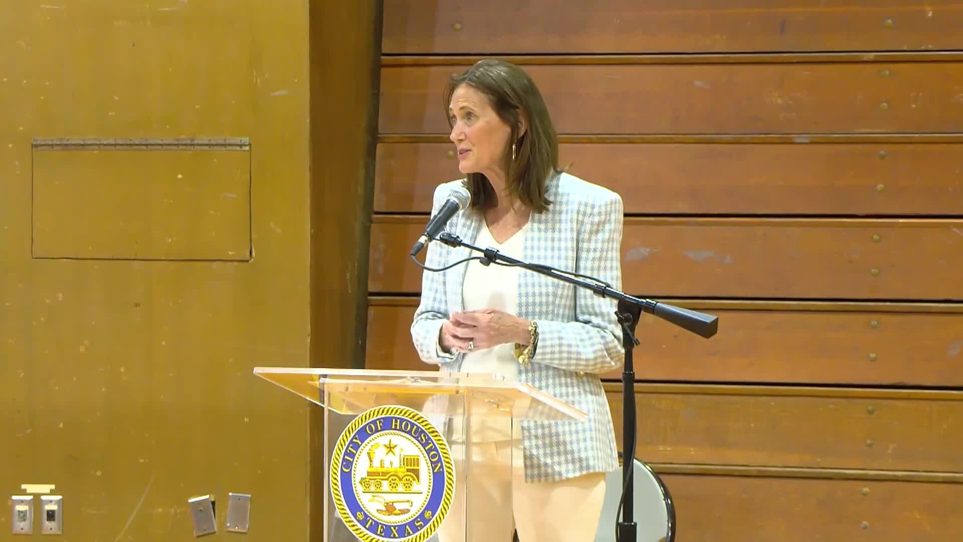 Houston officials initiate public budget survey to prioritize city spending