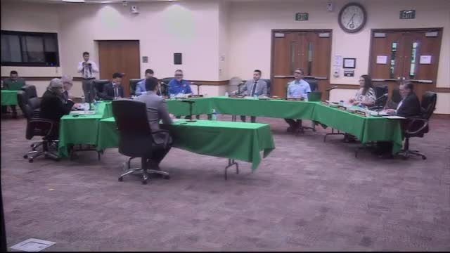 Socorro ISD trustees spend workshop defining roles, limits and how to focus on student outcomes