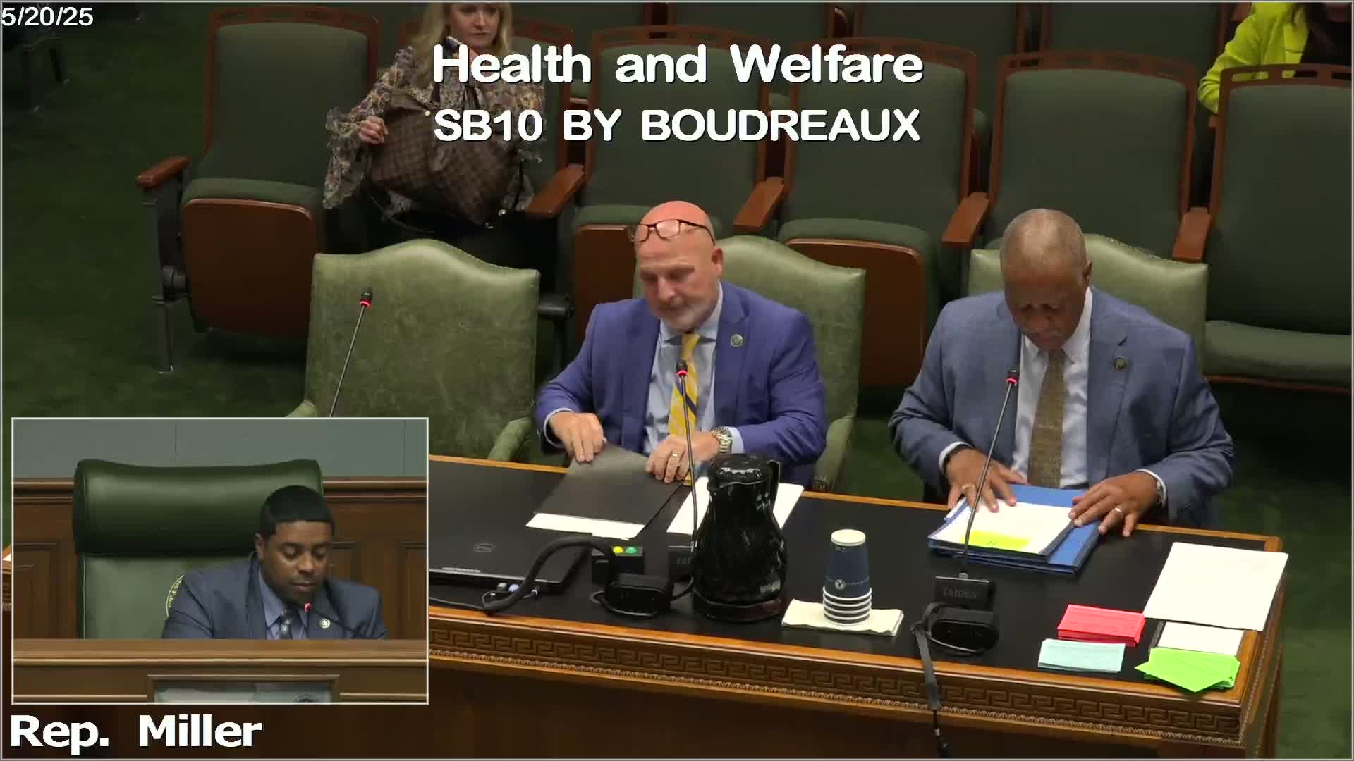 Committee clears bill allowing optometrists to serve on state and national boards