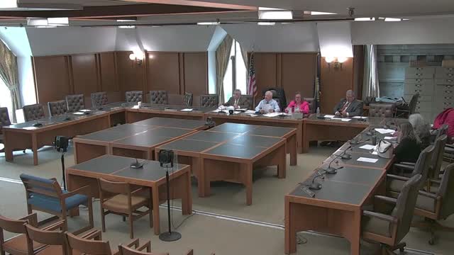 Committee advances tavern bill allowing alcohol service in barbershops and salons