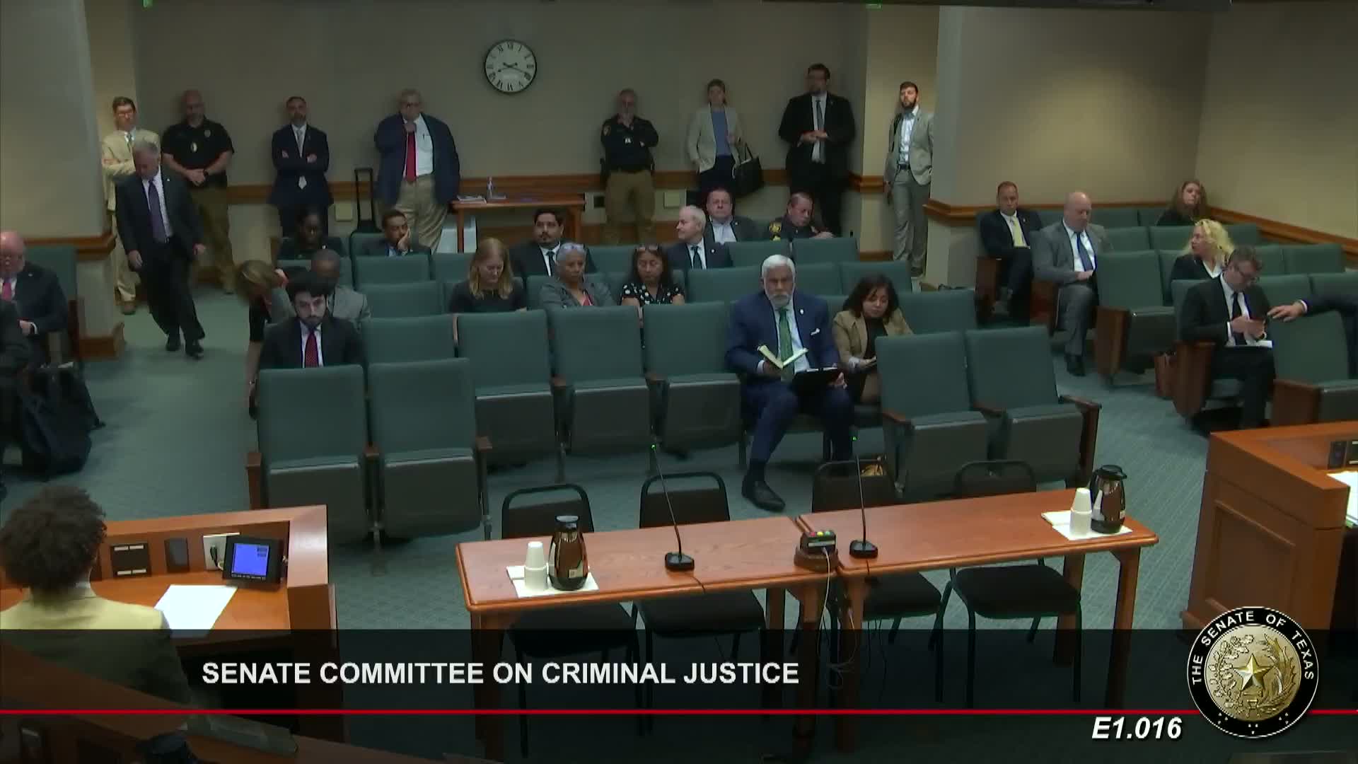 Texas Senate Advances House Bill 2697 to Enhance Bail Violation Reporting Requirements