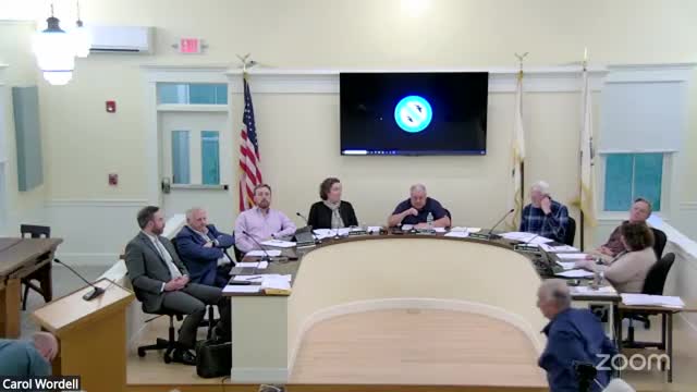Town Council votes to reconsider budget articles for affordable housing at 30 and 32 Commons