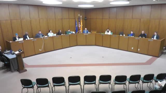 Applicant seeks rezoning on West Orchard for permanent smoker; neighbors voice parking and health concerns