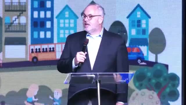 Mario Johnson discusses child welfare transformation at KC Family Programs event