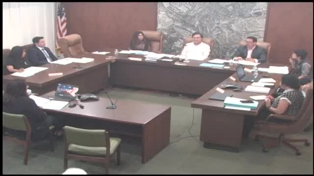 Rolling Hills planning commission defers decision on controversial property development