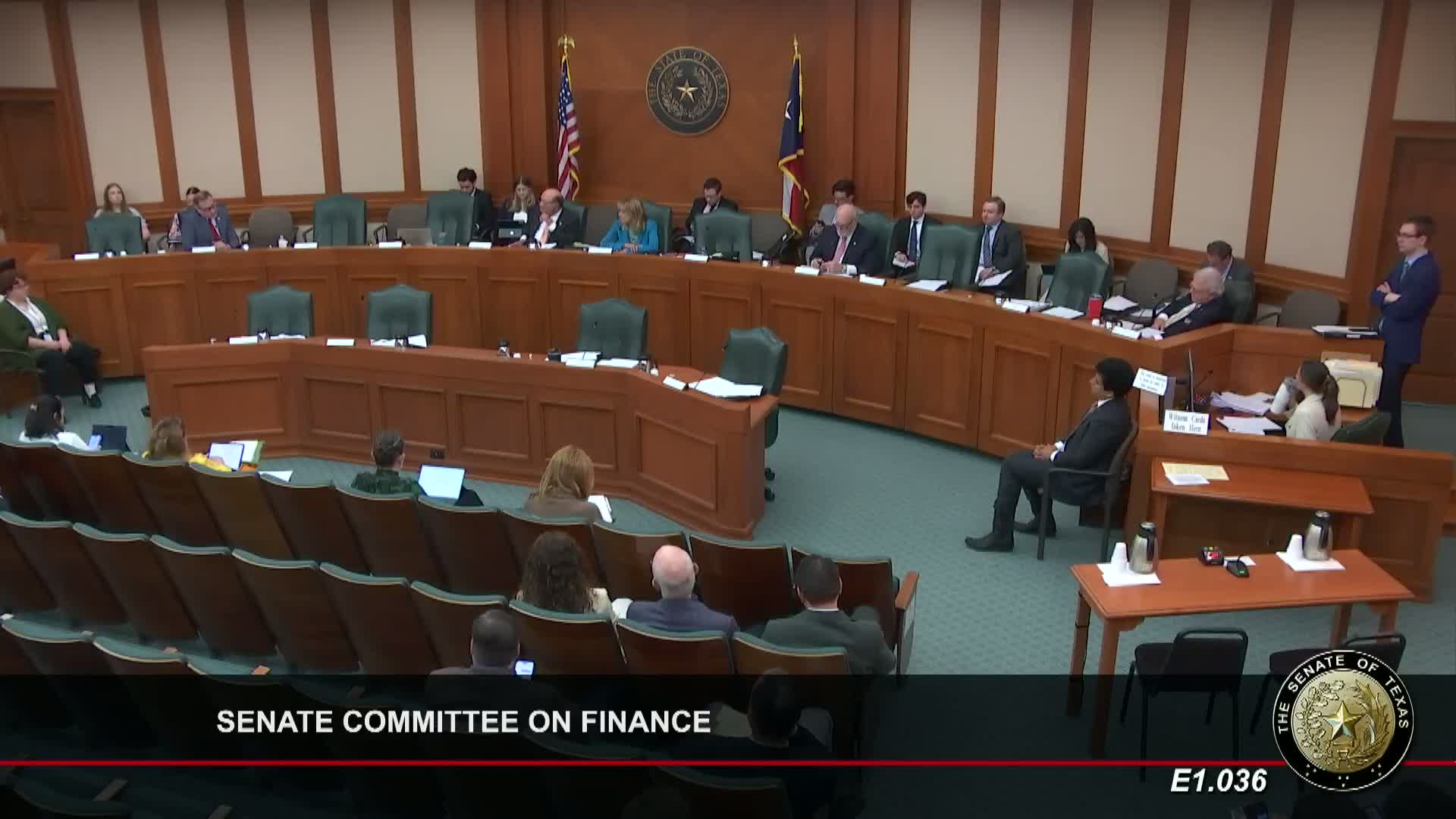 Texas Senate Committee Advances House Bills for Oyster Industry Support and Recycling Incentives