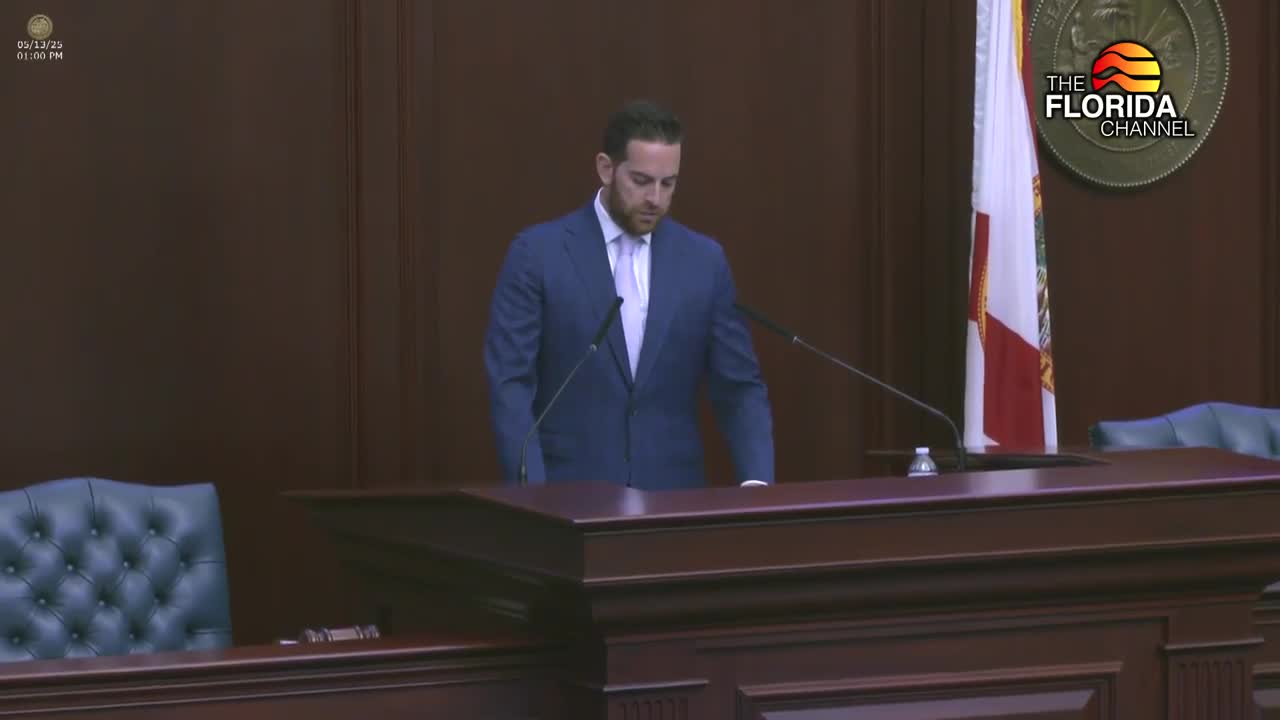 Representative Snyder leads prayer session for Florida lawmakers in Tallahassee