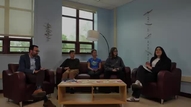 Senator Ben Allen engages middle schoolers in public service discussion at Lindero Canyon