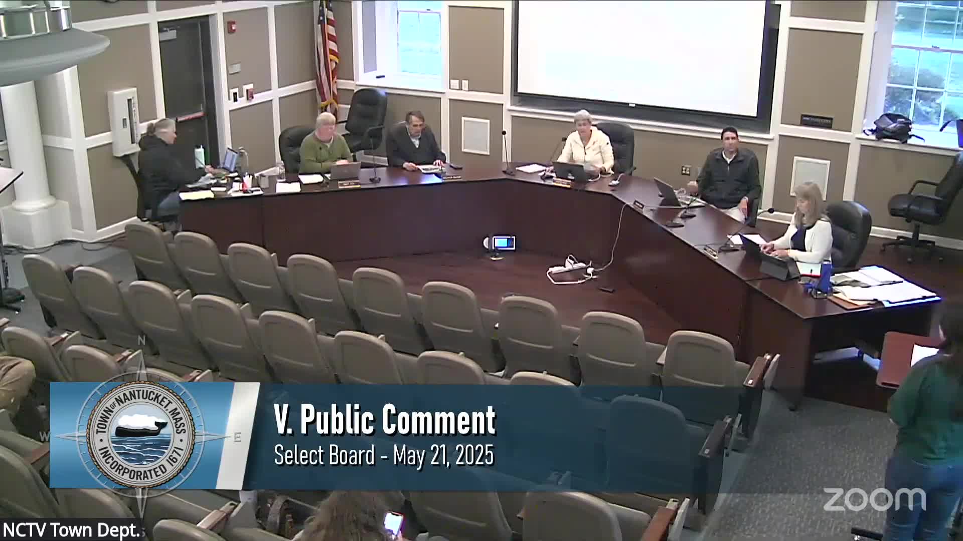 Resident urges select board to reject recent repairs to Upper Main Street war monument