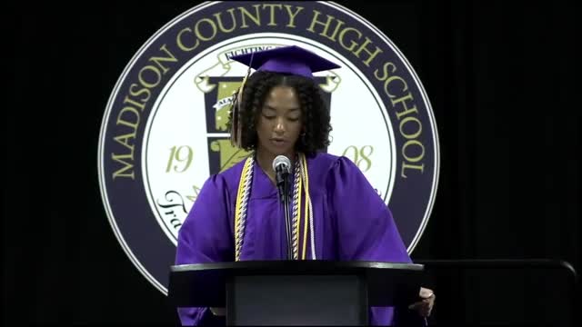 Kenley Williams inspires classmates at 2025 graduation ceremony