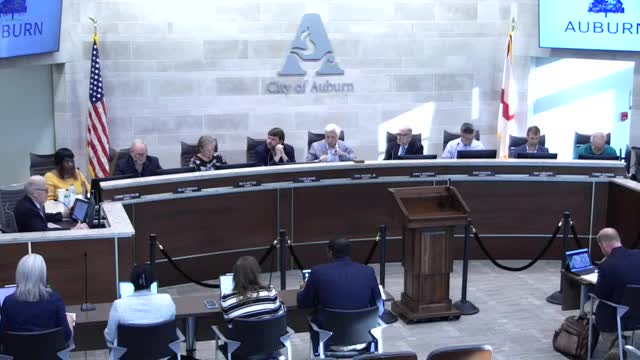 City Council approves outdoor cafe permit for Ronnie's Mac Bar on North College Street