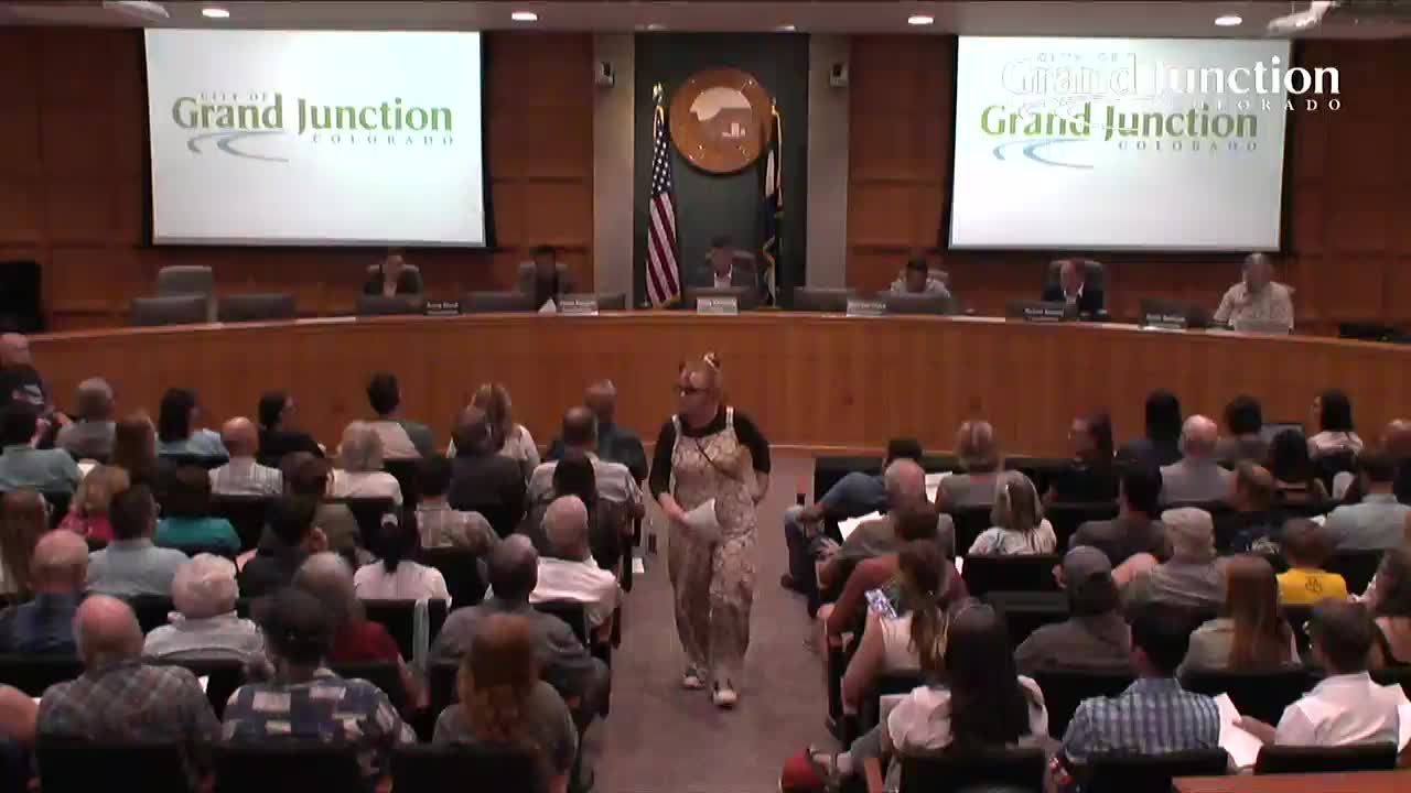 Grand Junction council faces divided public over Fourth and Fifth Street pilot after safety data and a 4–3 vote