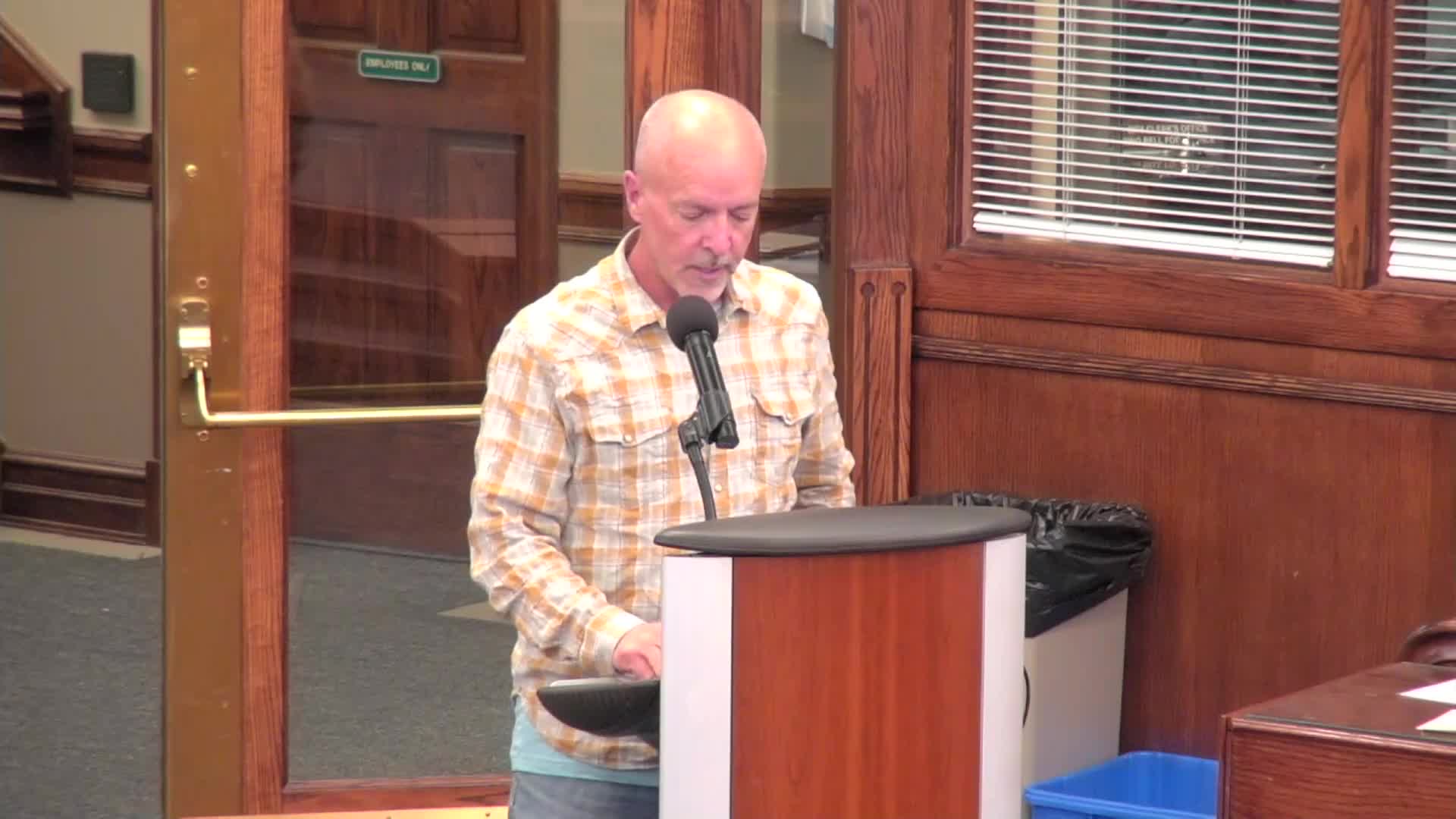 Homeowners urge Lake Loveland city to reconsider swim beach closure decision