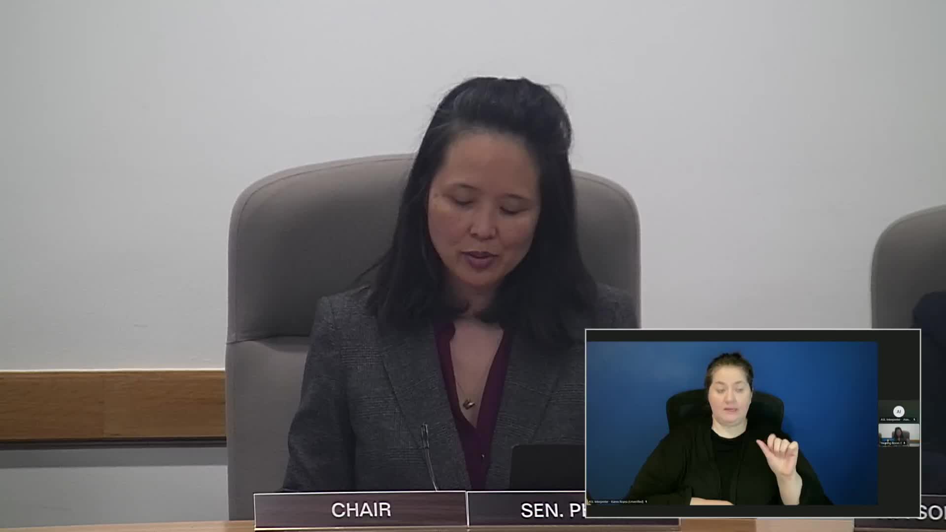 Committee advances bill removing a specific occupational restraint for county planning commission members