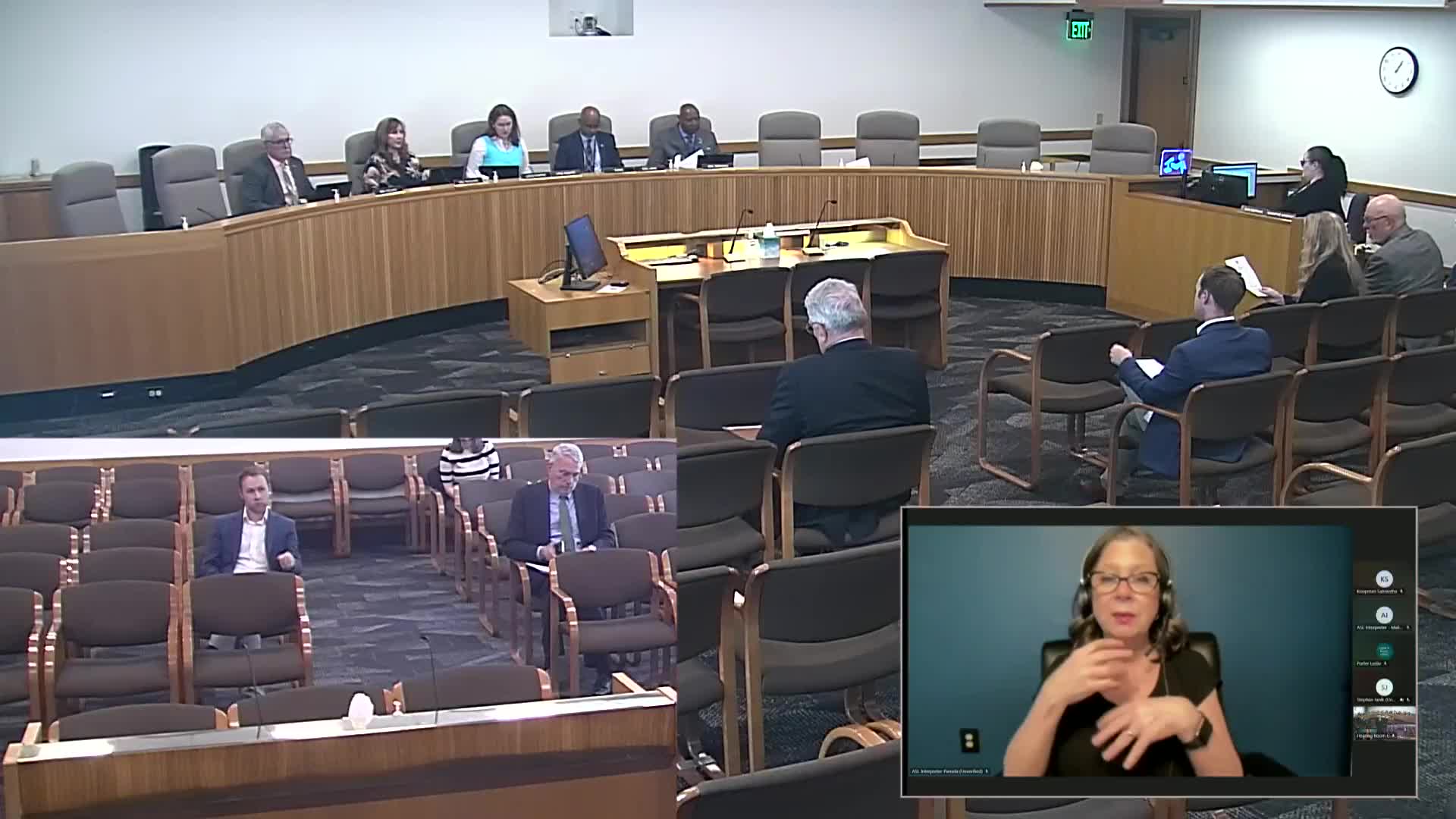 Committee advances resolution honoring artist Hank Pander