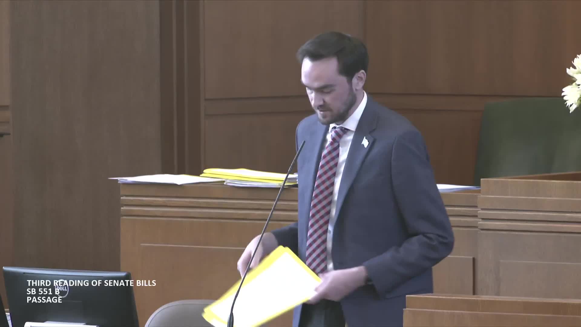 House passes bill to ban reusable plastic bags statewide, effective Jan. 1, 2027