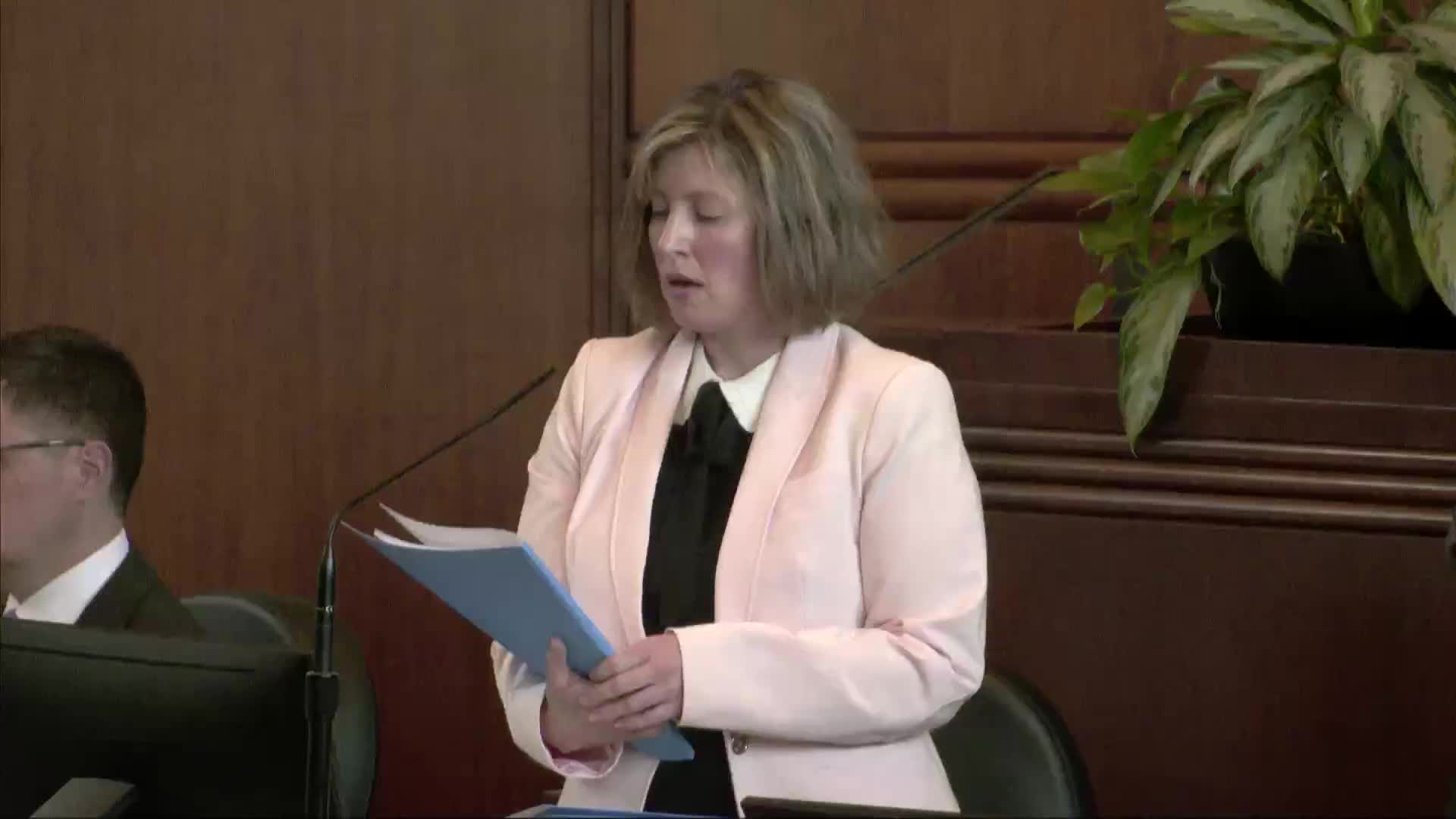 Senate approves bill letting certified alcohol and drug counselors bill insurers