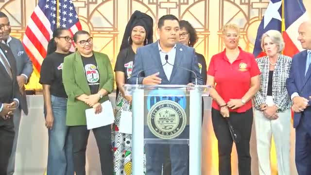 Councilman Martinez promotes Houston's Juneteenth celebration with quilt project and cook-off
