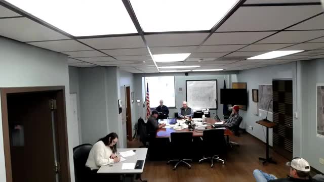 School board clarifies donation impacts on state aid at community meeting