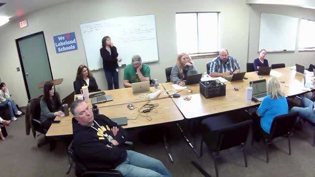 School District adjusts teacher salary tiers for equitable compensation