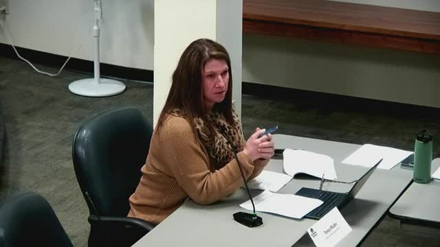 Kenosha Unified committee reviews 436‑response morale survey, proposes handbook changes including jeans policy