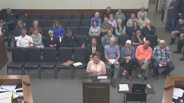 HR director proposes policy changes, HSA rule and CPI-linked pay plan to address recruitment and leave use