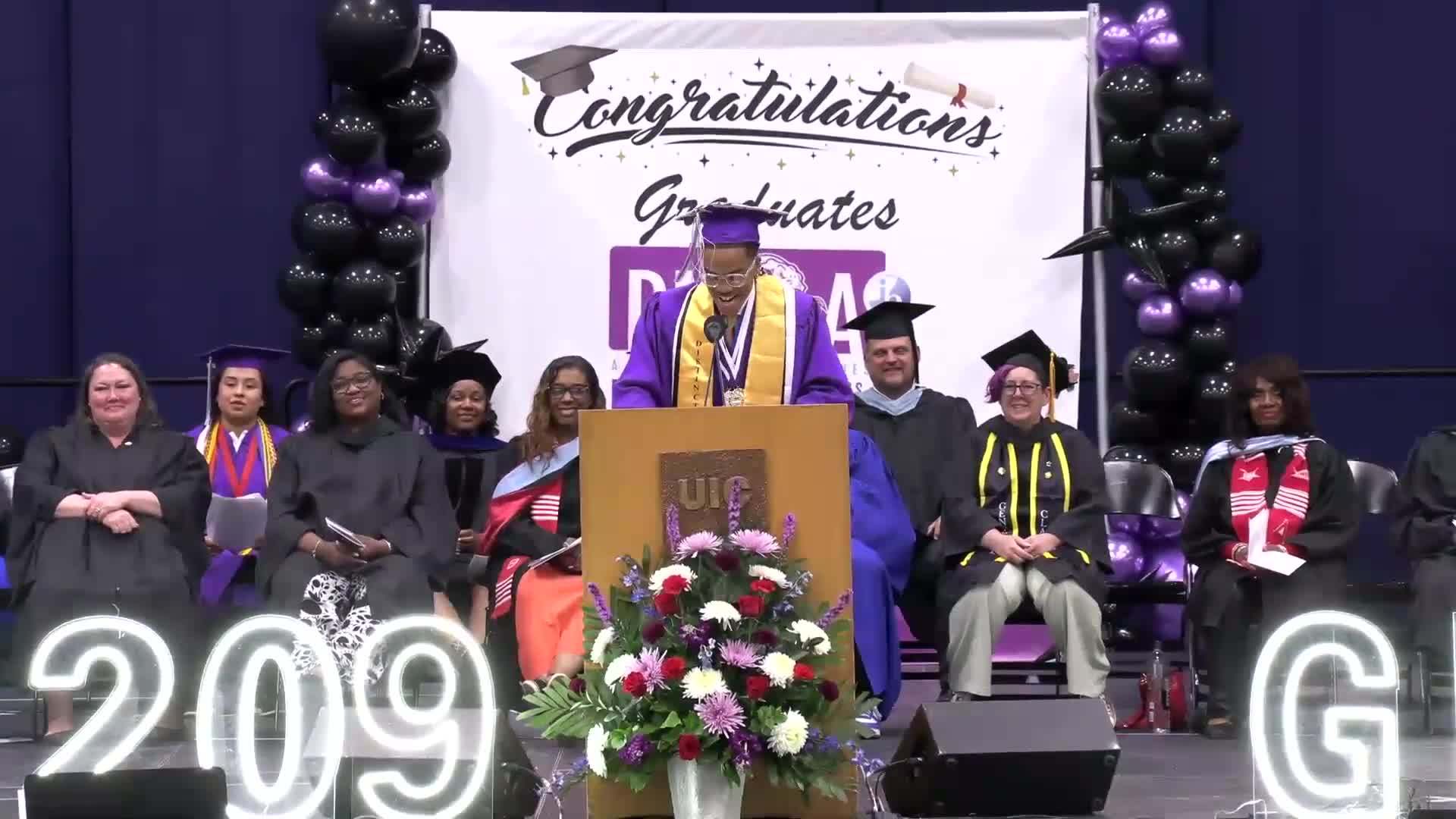 Class of 2025 graduates celebrate achievements at District 209 ceremony