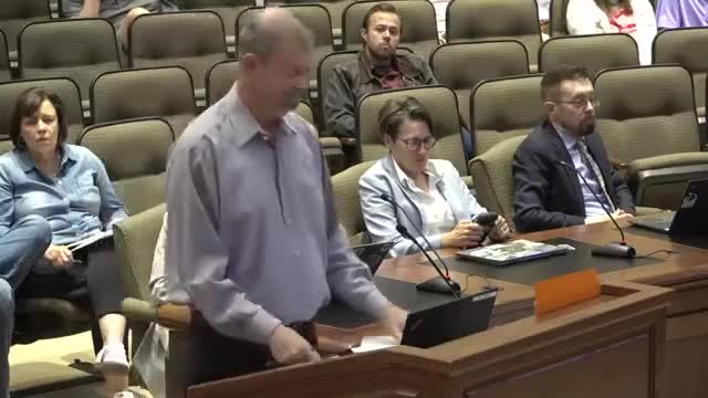 Castle Hills residents raise concerns over potential city liability for golf course landslide