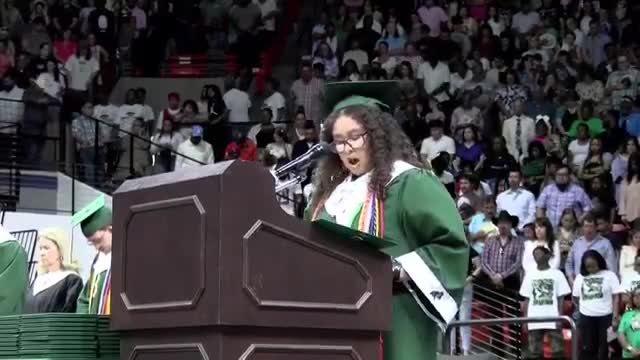 Colton Humphrey delivers class of 2025 greetings at school ceremony