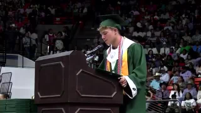 Huntsville High School celebrates class of 2025 graduation ceremony