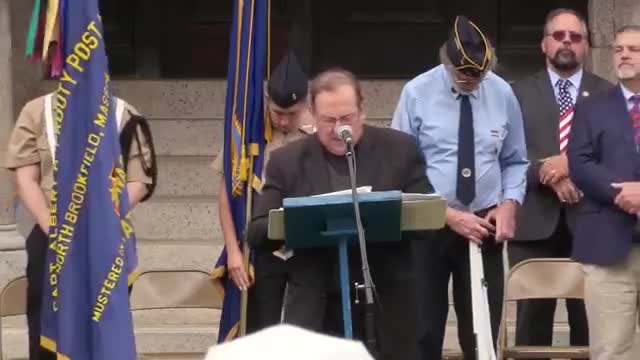 Concluding prayer honors sacrifices of military veterans and current servicemen