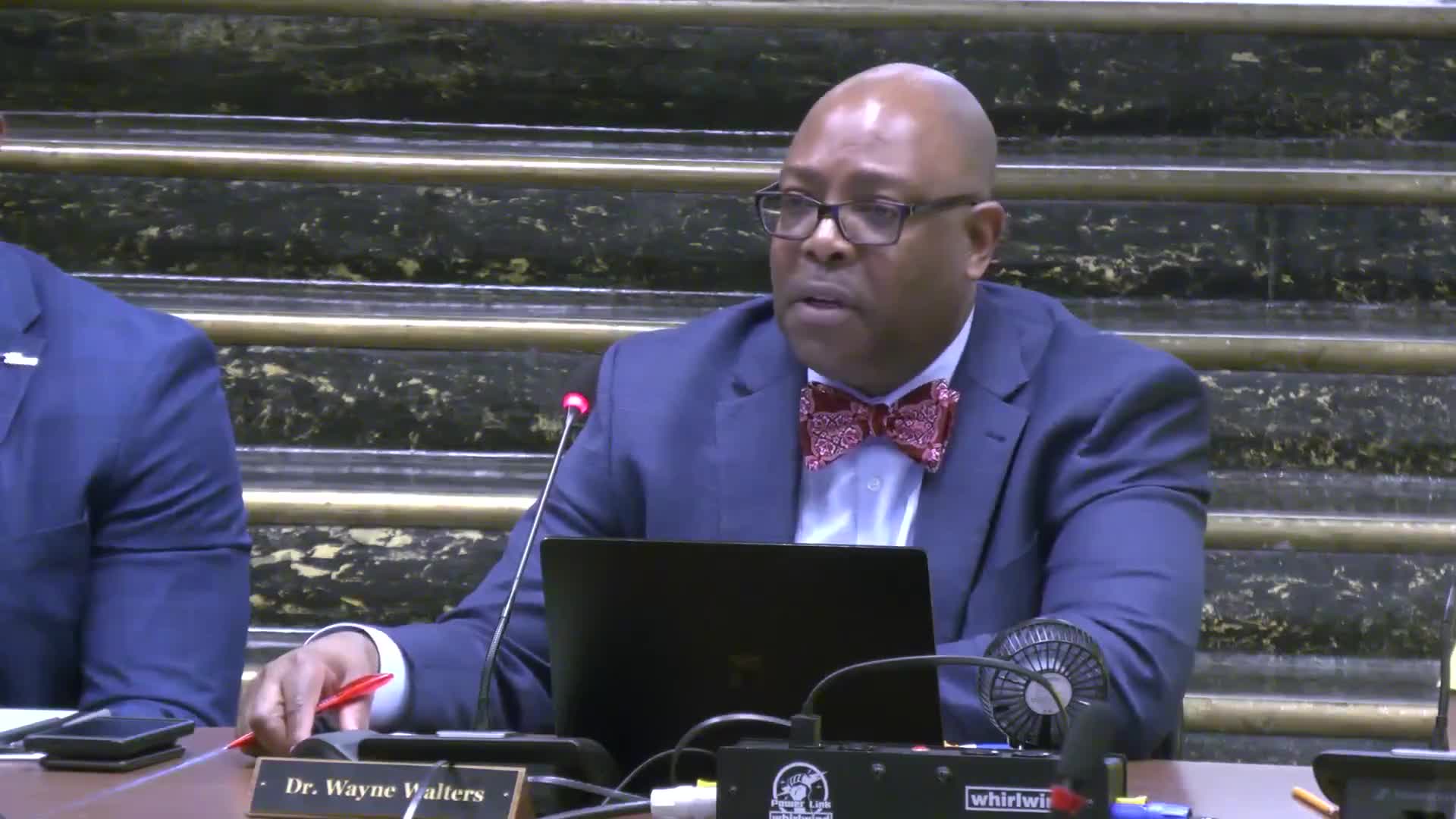 Pittsburgh Conroy honors student Deandre Johnson with special graduation ceremony